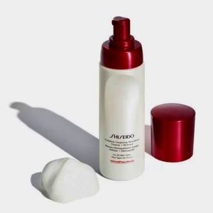 SHISEIDO Complete Cleansing Microfoam